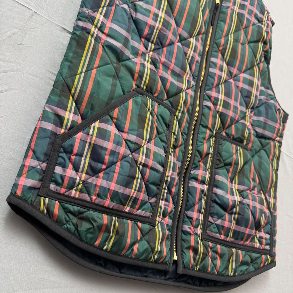J.Crew Womens Excursion Quilted Vest Green Pink Plaid Full Zip Pockets Size S - Picture 2 of 6